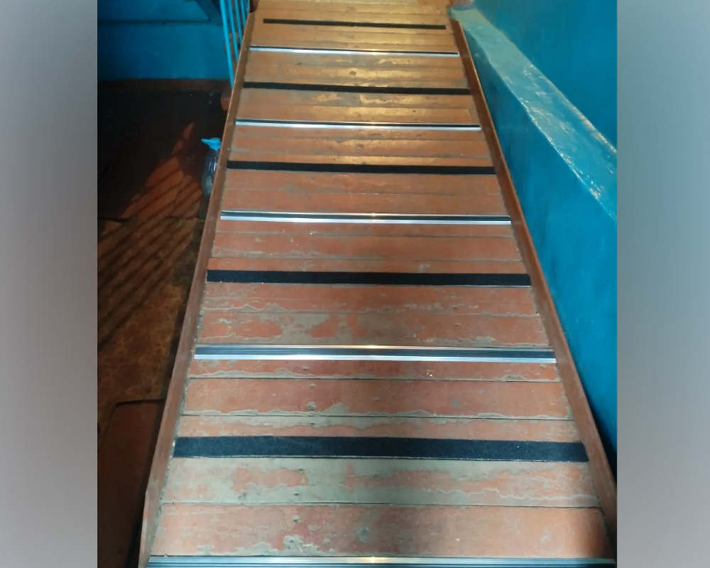 Порог одноуровневый ПС 08.1800.04л Бронза анод