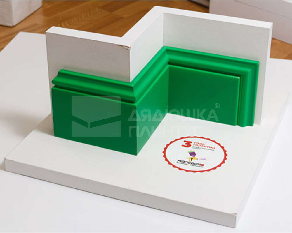 Плинтус СОЛИД 1 UHD 01/80 80*12*2000. Окраска включена в стоимость