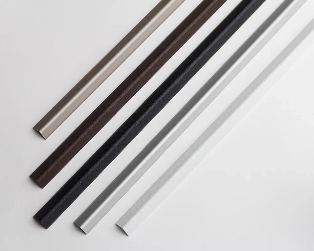 Угол наружный алюминиевый УО 01-27.2700.059